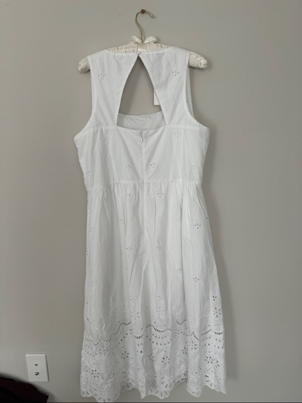 NWT Stunning Talbots White Eyelet Midi Dress - Picture 16 of 16